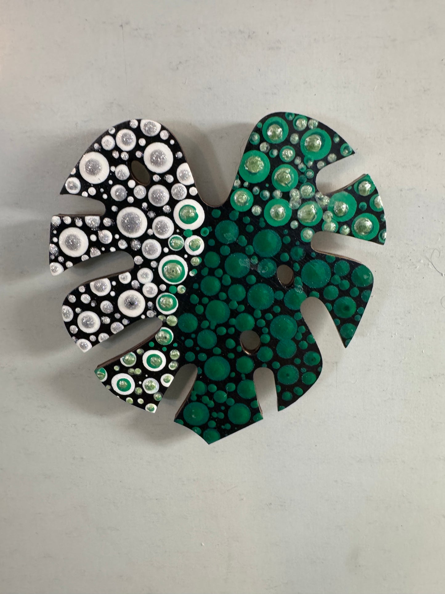 30. Hand painted Monstera leaf magnet