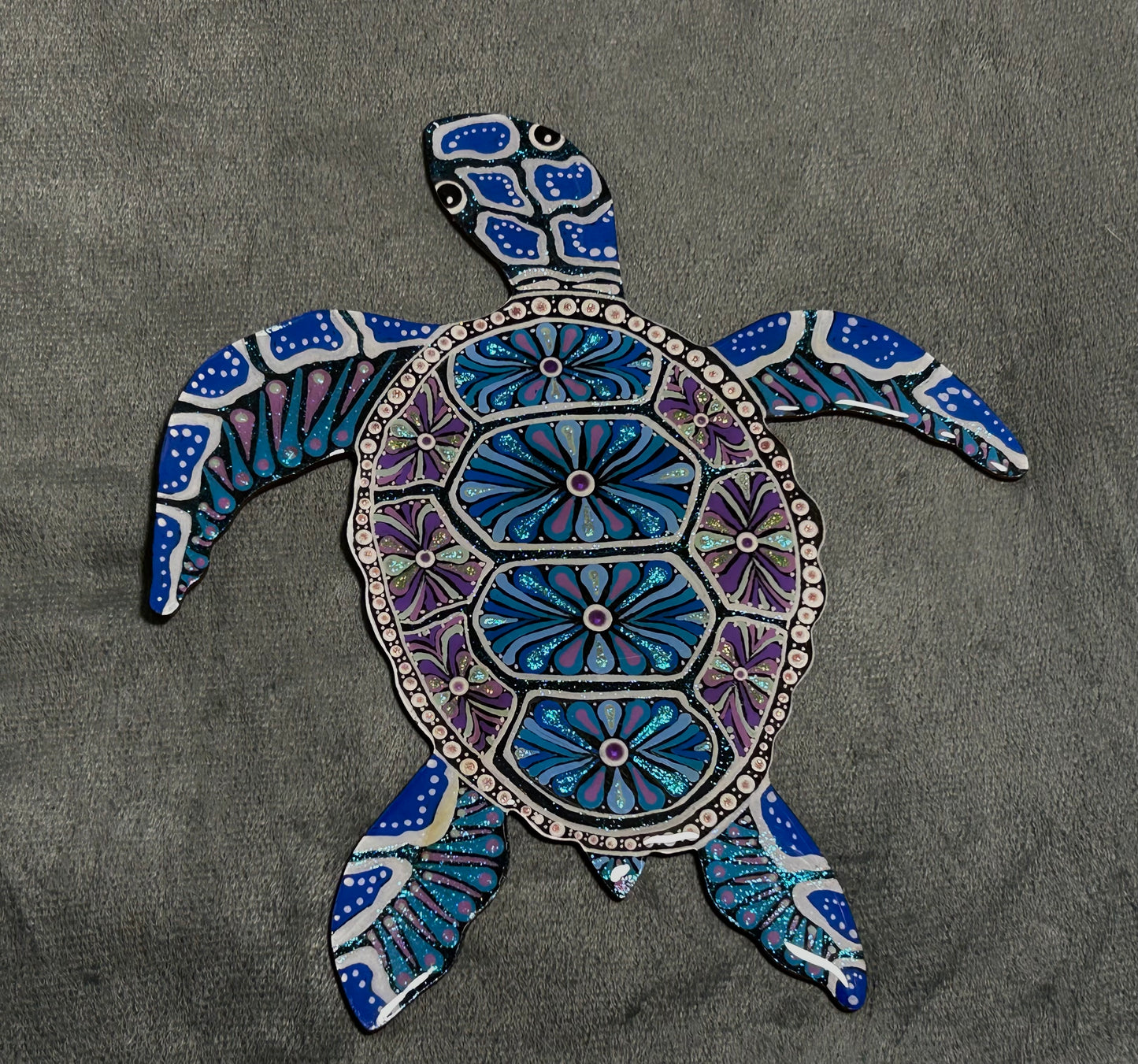 Sea turtle mandala (8”)