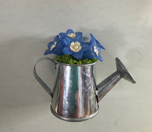 19. Watering can bouquet magnet